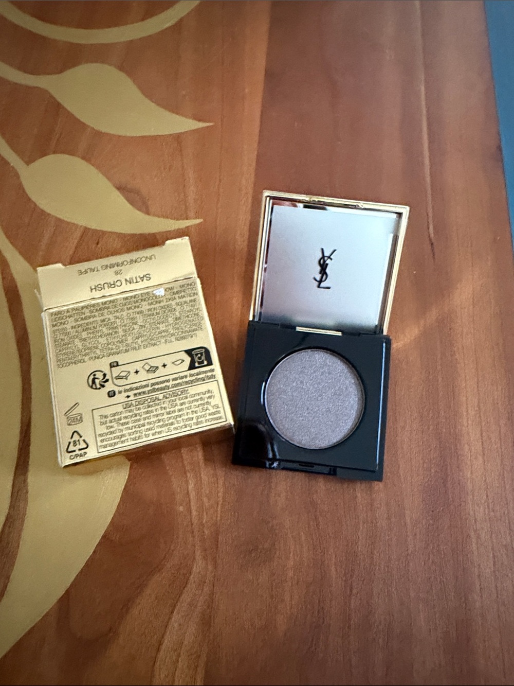 Yves Saint Laurent Shimmery Taupe Single Eye Shadow - Gold & Black Case - Picture 3 of 7